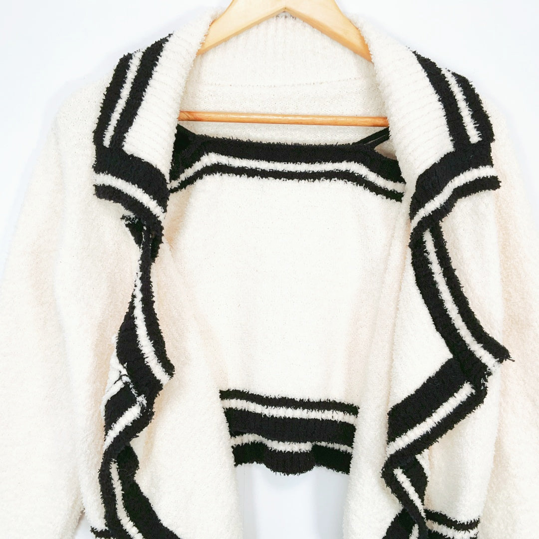Bonita - Korean 2-Piece Set Top & Cardigan