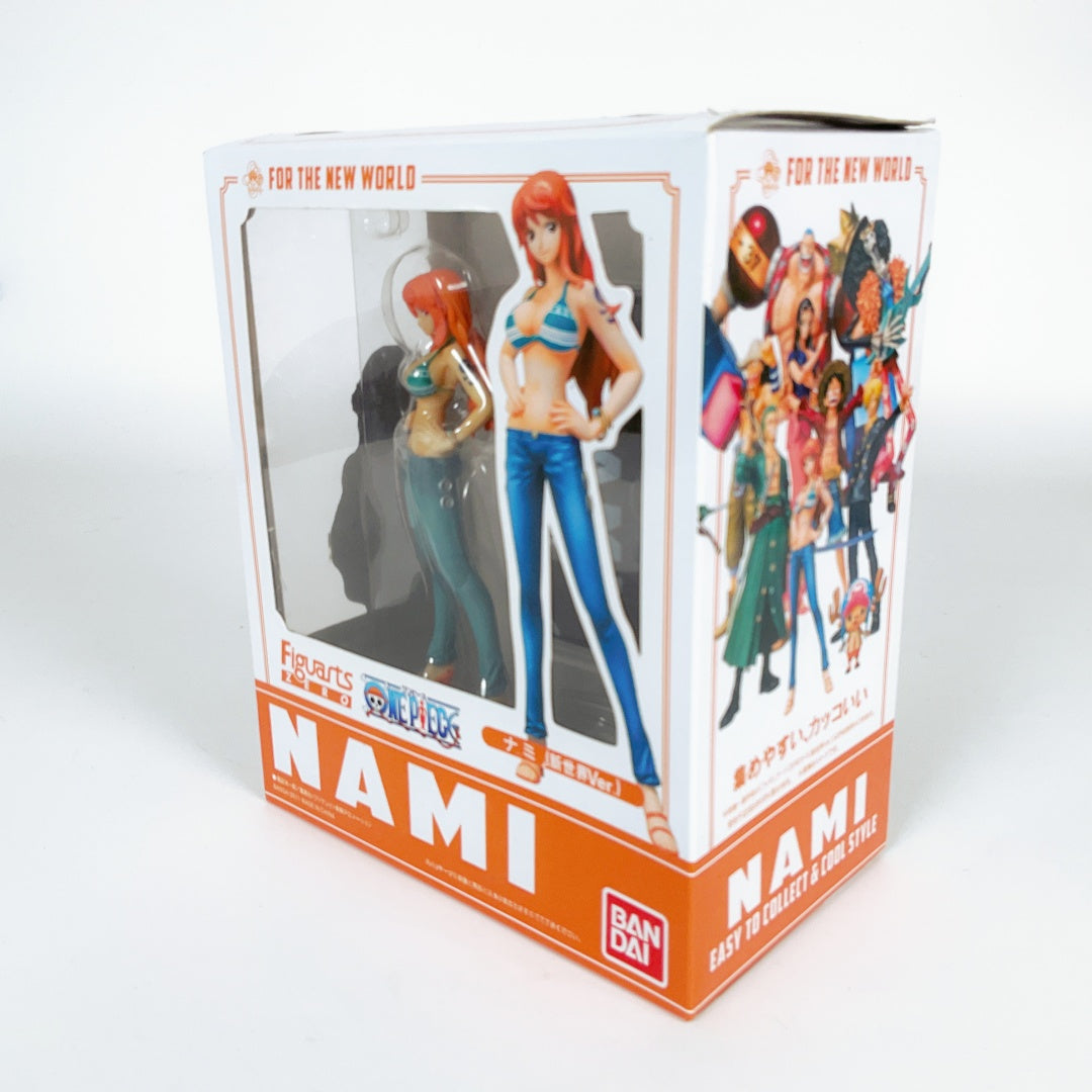 Bandai - Figuarts One Piece Nami Figurine