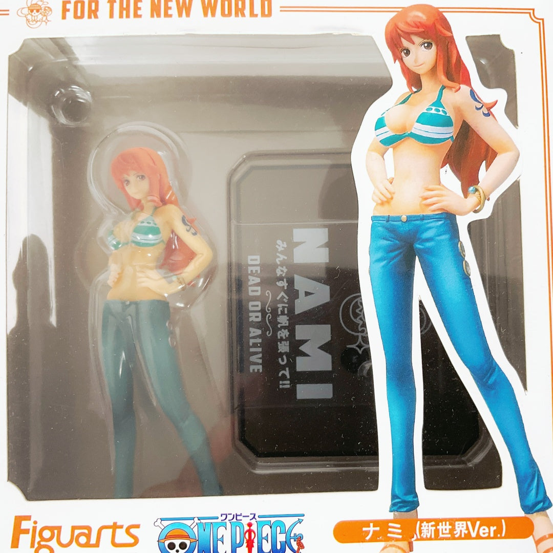 Bandai - Figuarts One Piece Nami Figurine