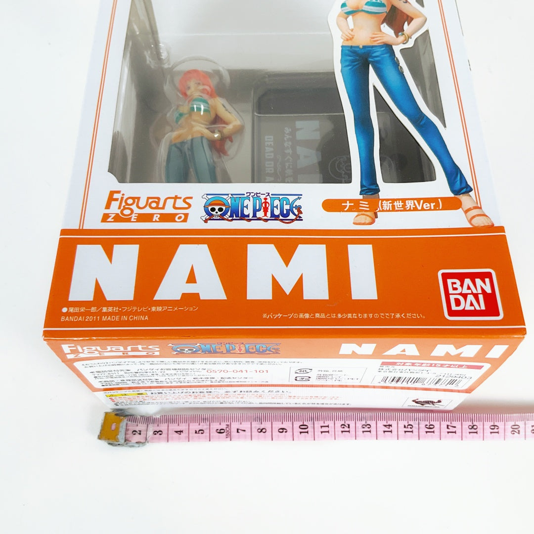 Bandai - Figuarts One Piece Nami Figurine