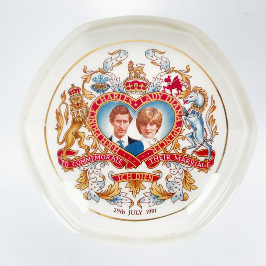 1981 Royal Wedding Commemorative Lidded Bowl - Prince Charles & Princess Diana