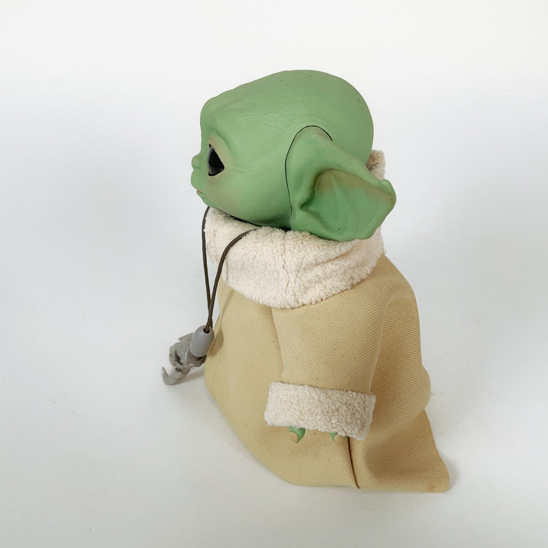Star Wars - The Mandalorian Child Yoda Animatronic Edition