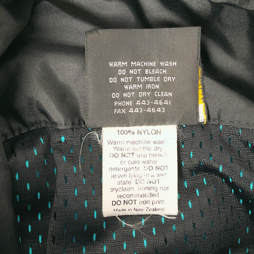 GAZELLE SPORTSWEAR Nylon Windbreaker Jacket – Size XL