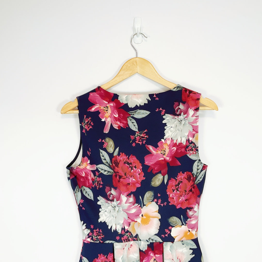Identity - Sleeveless Floral Midi Dress