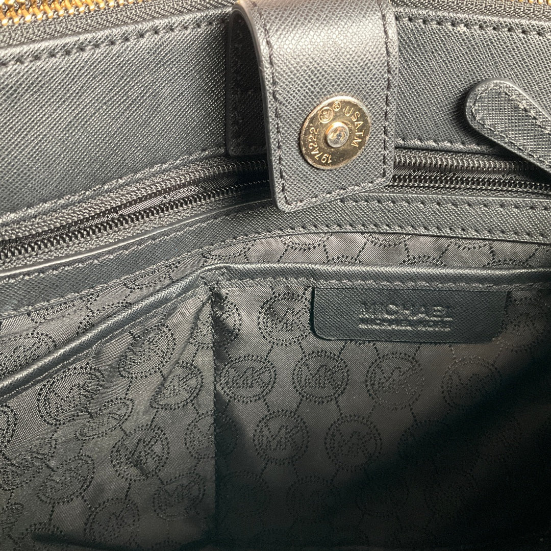 Michael Kors - Medium Leather Bag
