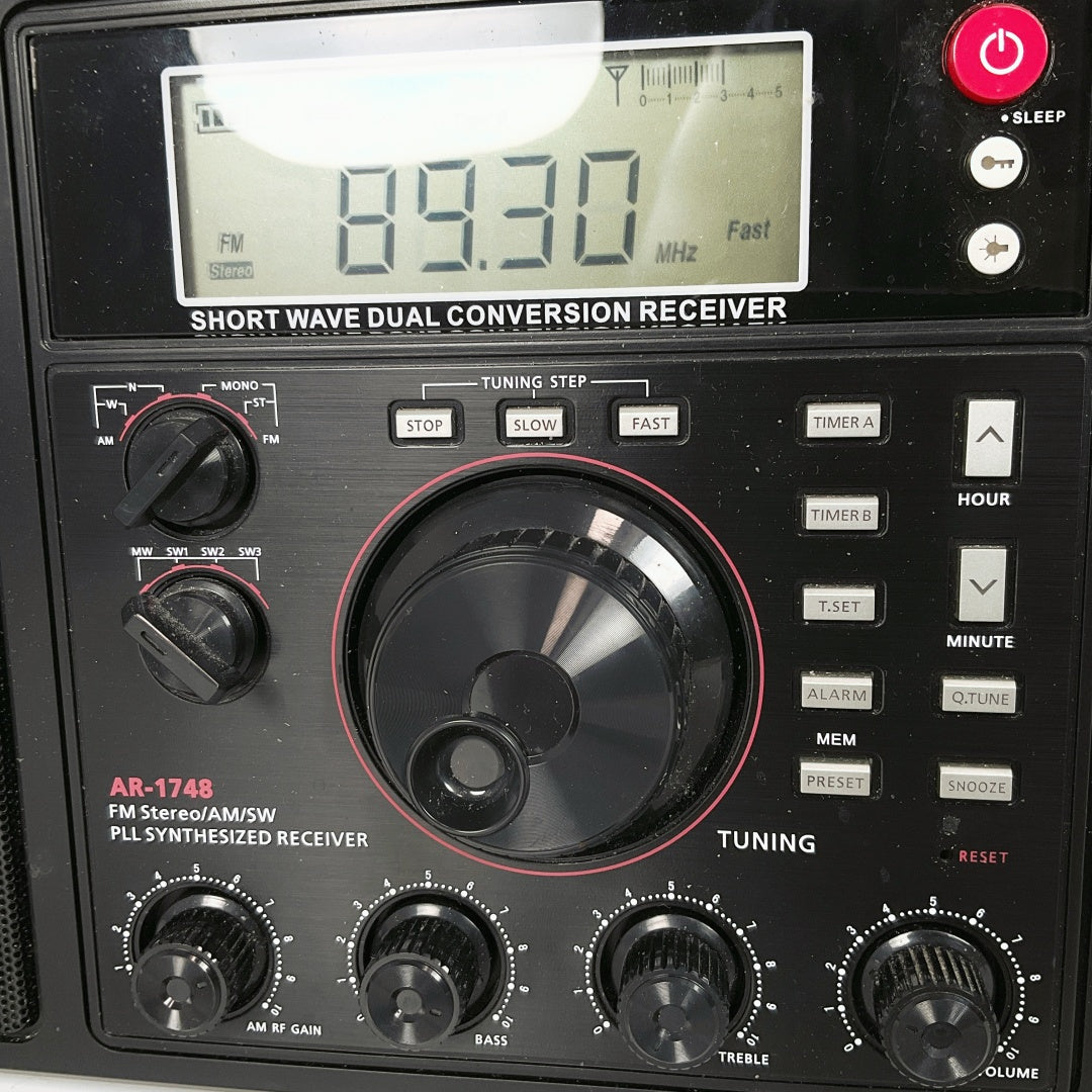 DIGITECH AR-1748 World Band Radio – New Batteries Included