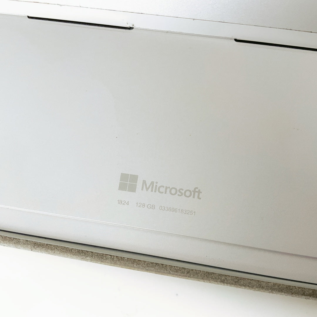 Microsoft Surface Go 1824 – 128GB / 8GB RAM – Reset – With Charger