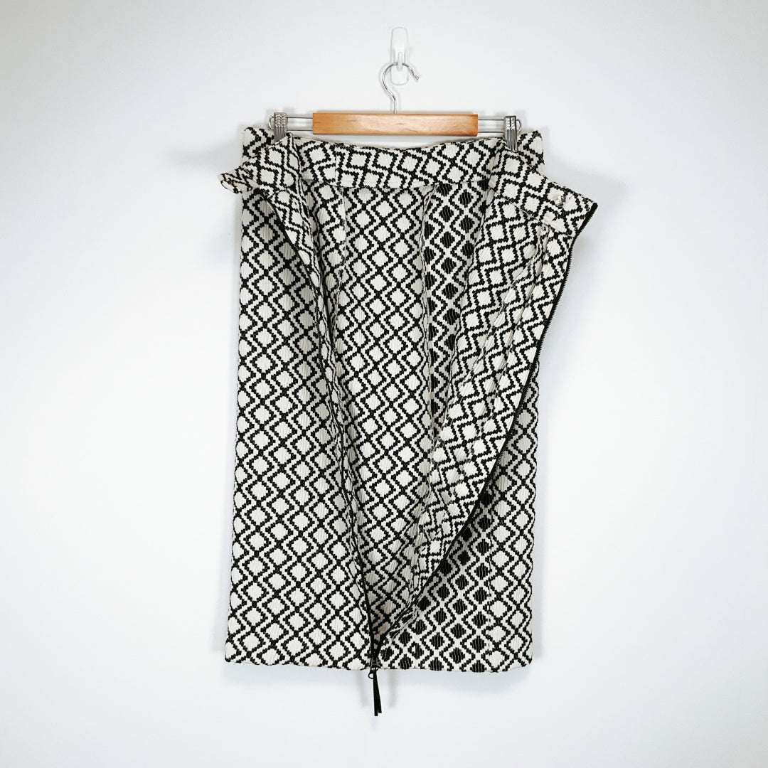 Lane Bryant - Front-Zip Pencil Skirt