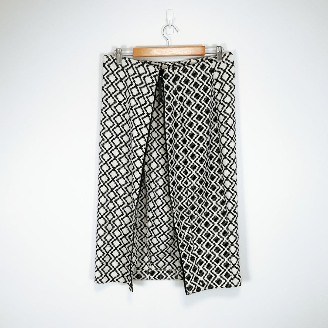 Lane Bryant - Front-Zip Pencil Skirt