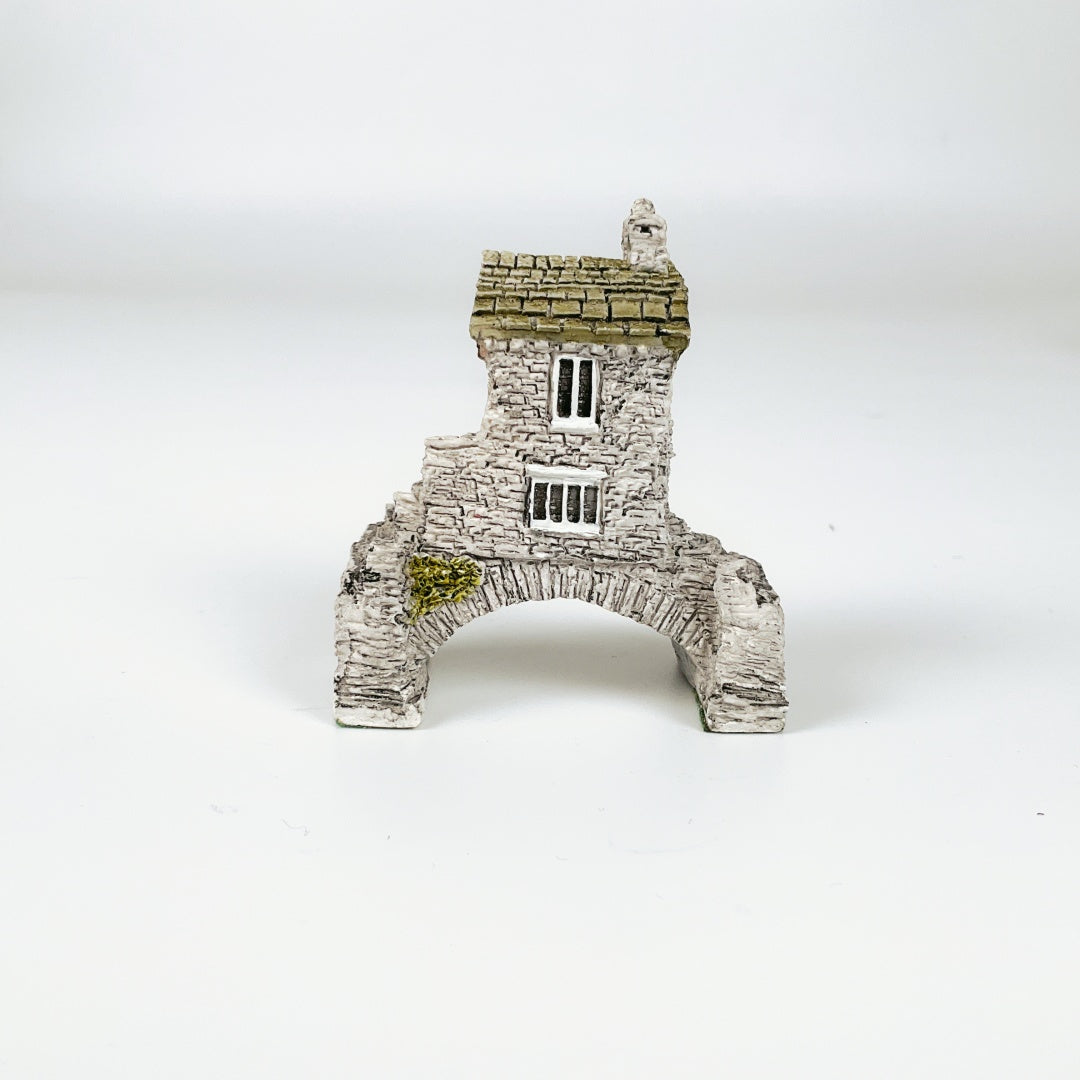 Lilliput Lane - Bridge House Collectible Cottage Ornament