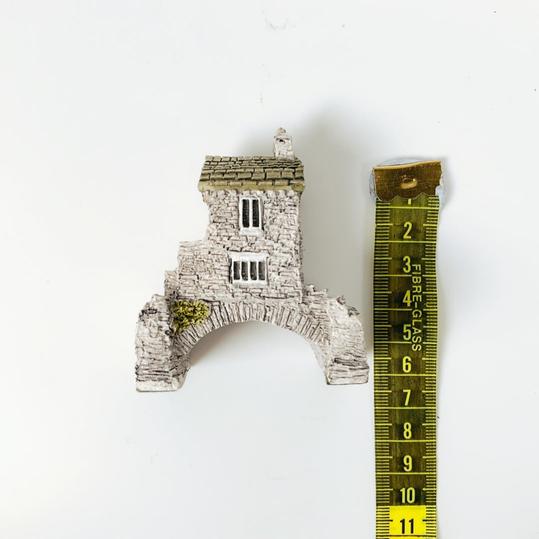 Lilliput Lane - Bridge House Collectible Cottage Ornament
