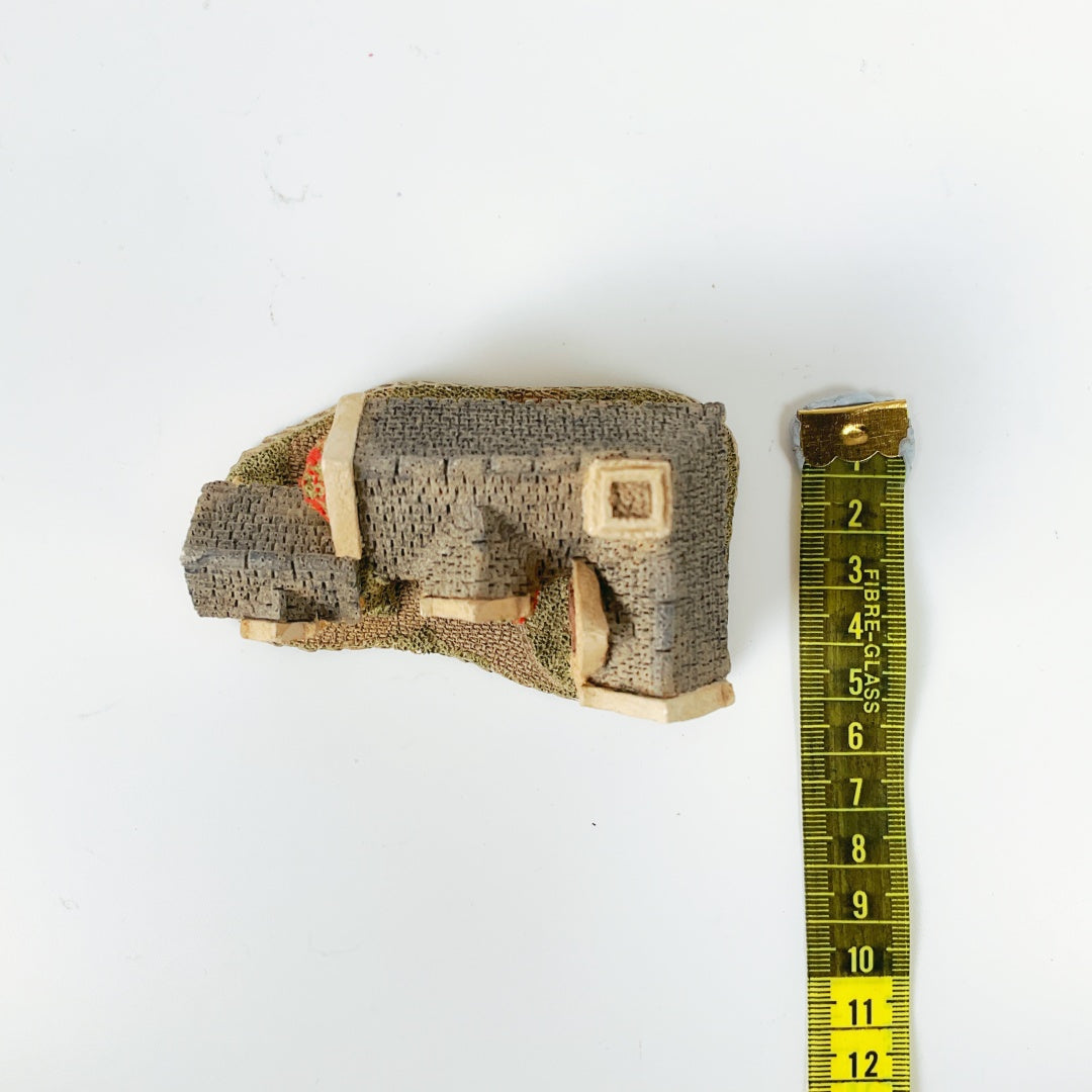 David Winter - Blackfriars Grange Collectible Cottage Ornament