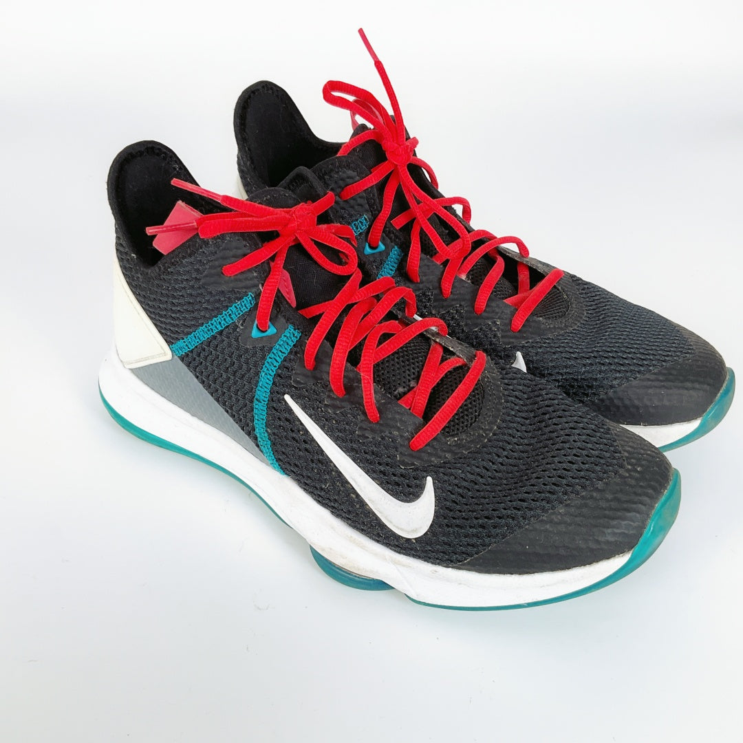 Nike LeBron Witness 4 Basketball Shoes – US 10.5