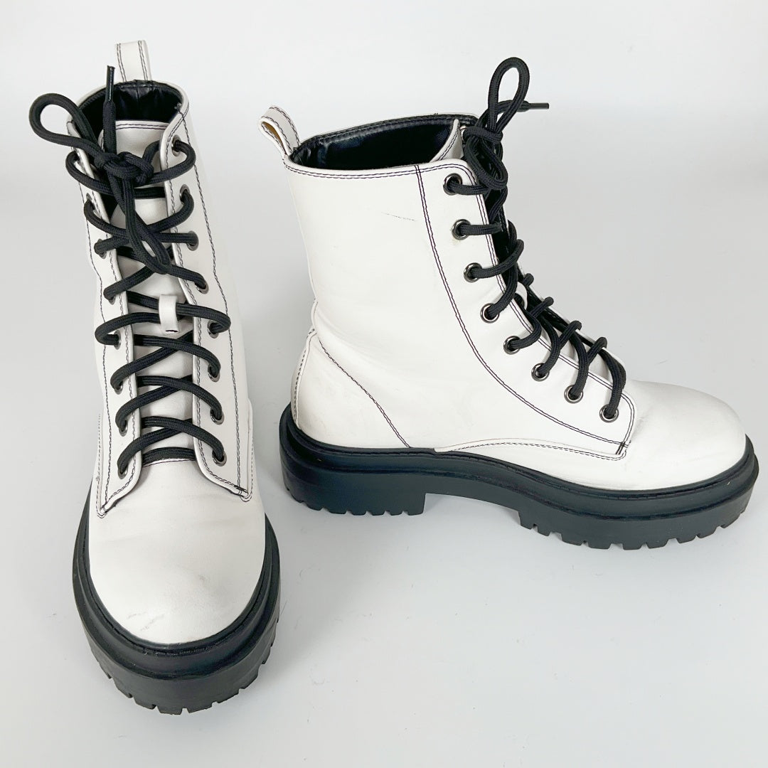 RAID White Combat Boots – Size 39