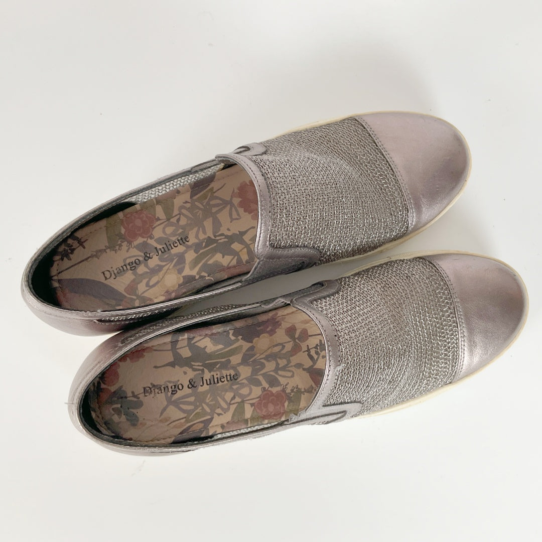 Django & Juliette Slip-On Shoes – Size 39