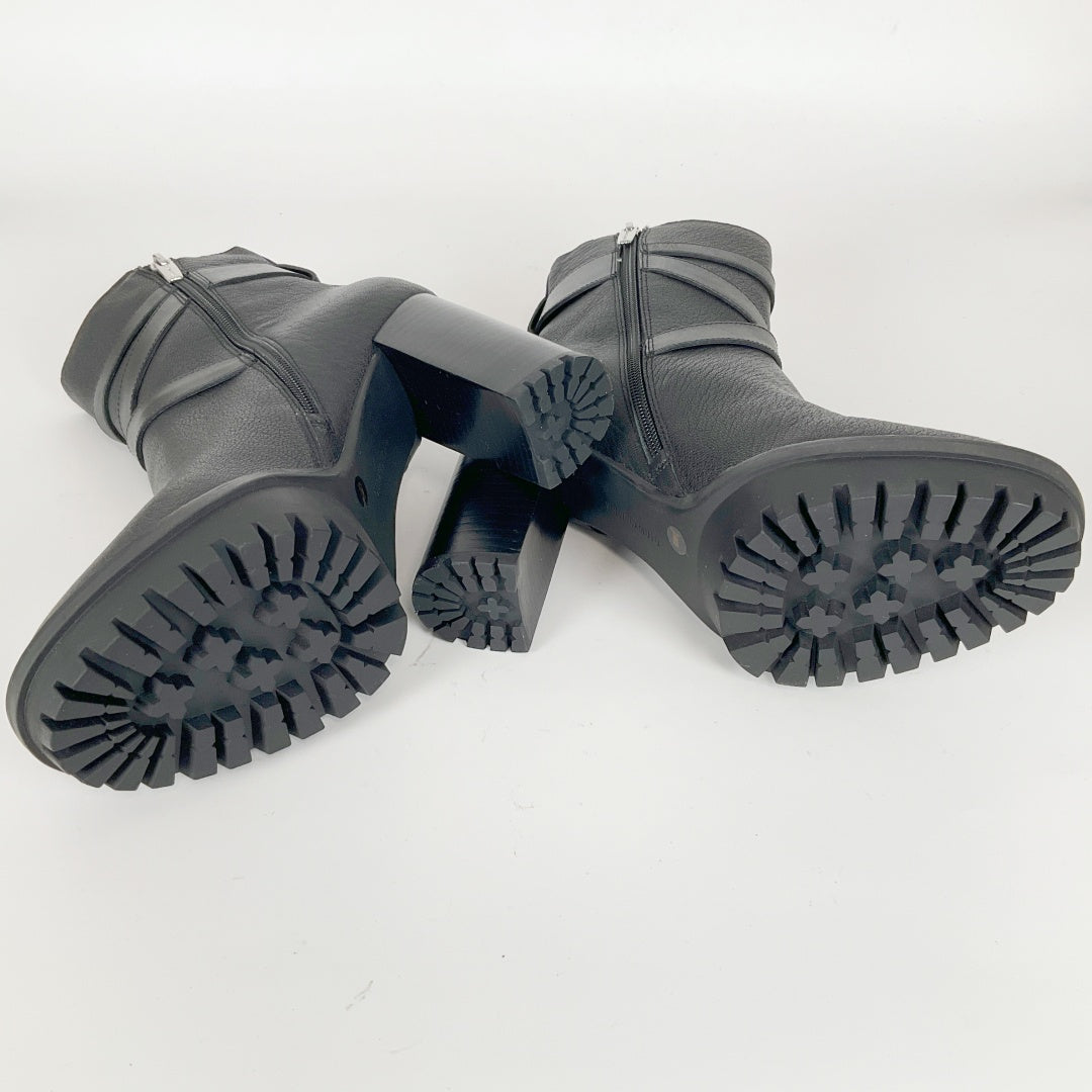 VINCE CAMUTO Heeled Ankle Boots – Size 8.5 / 39