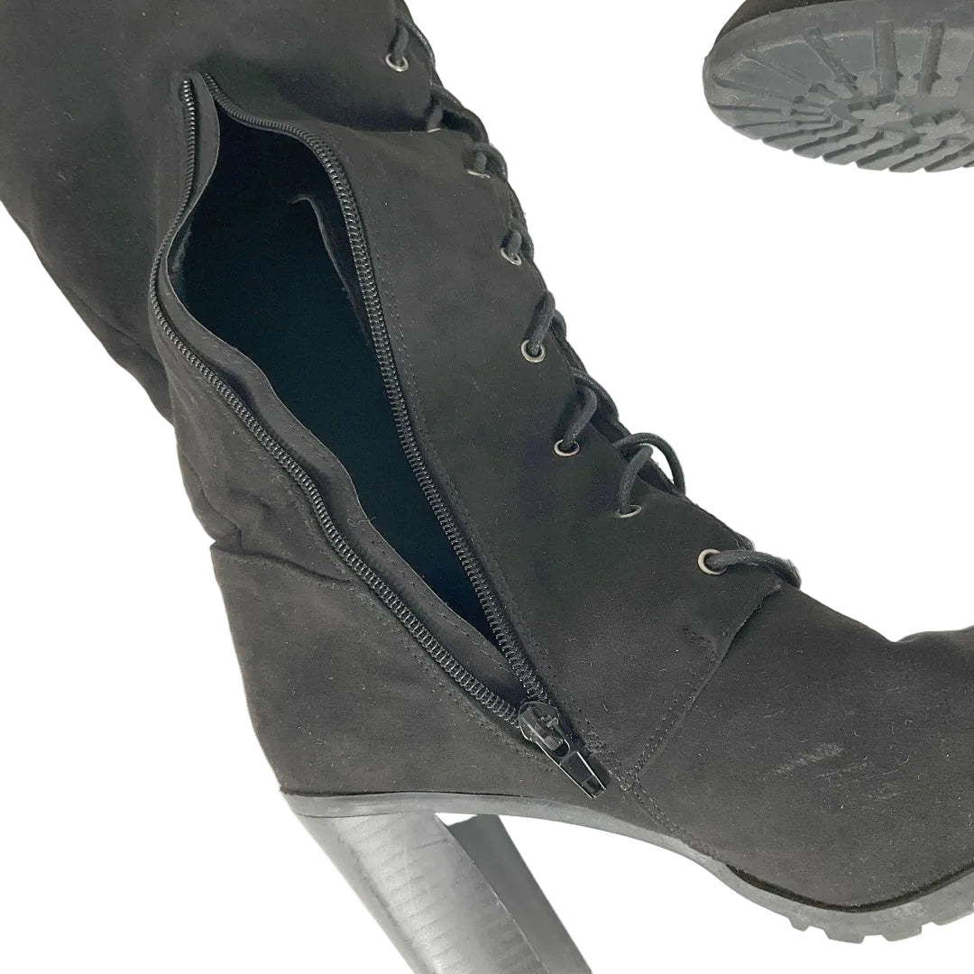 CELEBRITY “ROXY BOOTS” Knee High Boots – Size 8