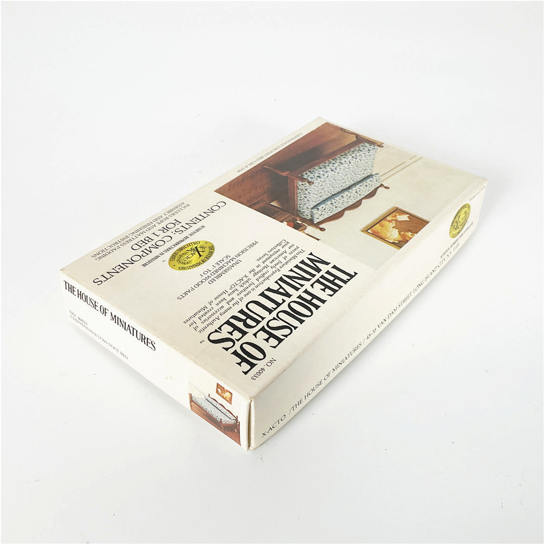 The House of Miniatures Chippendale Low Post Bed Kit No. 40033