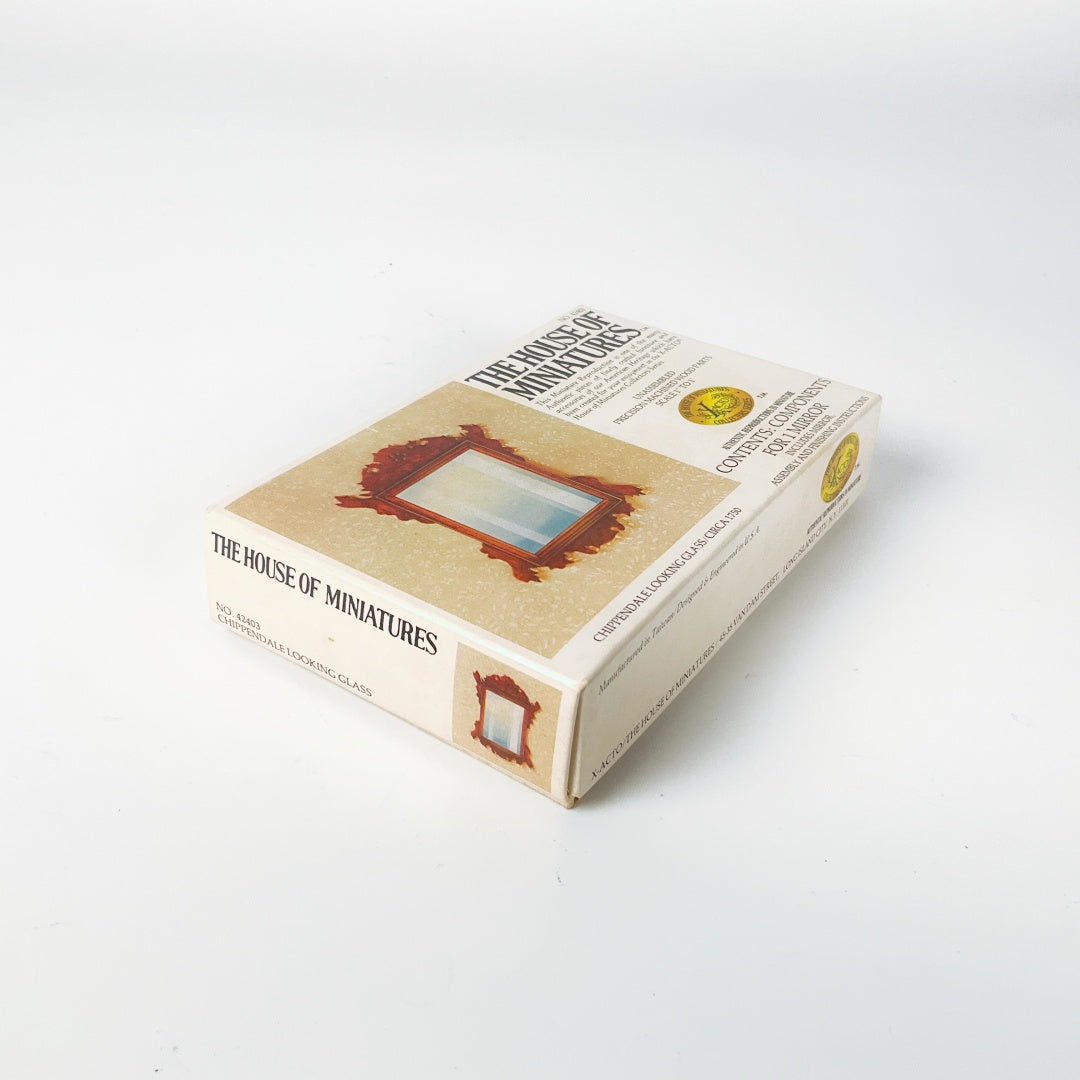 The House of Miniatures – Chippendale Looking Glass / Mirror Kit (NO. 42403)