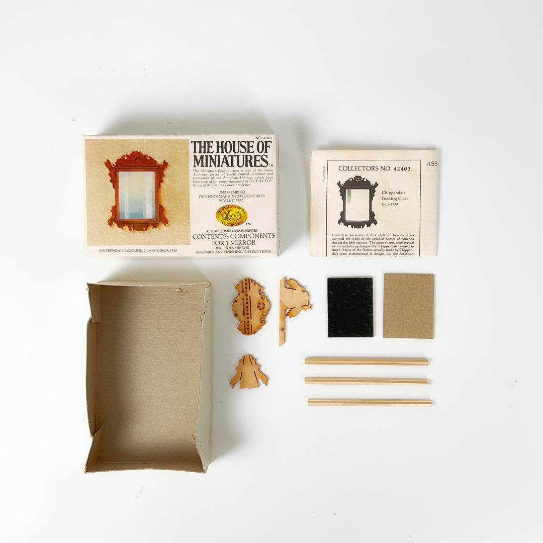 The House of Miniatures – Chippendale Looking Glass / Mirror Kit (NO. 42403)