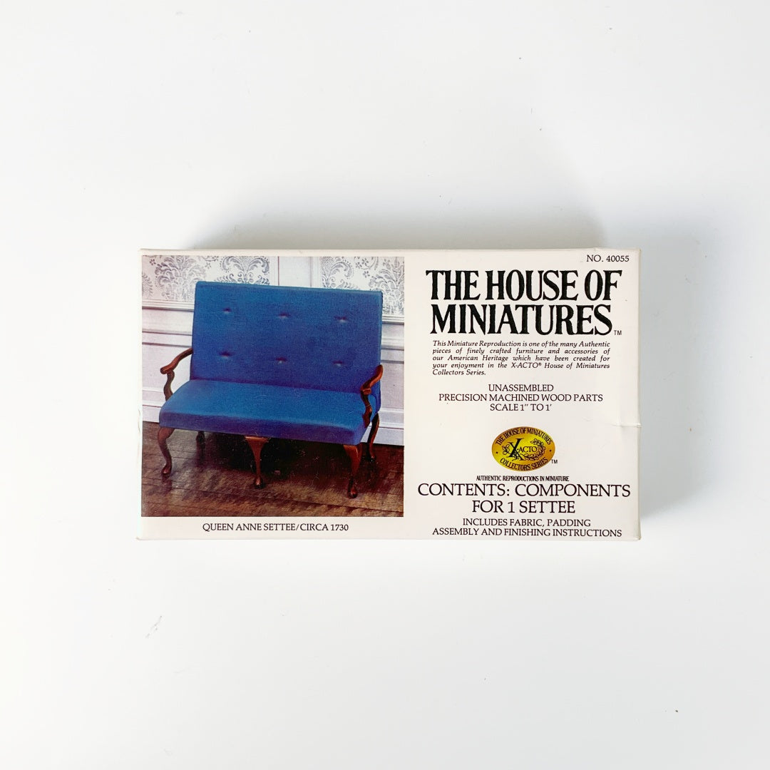 The House of Miniatures - Queen Anne Settee Kit (No.40055)