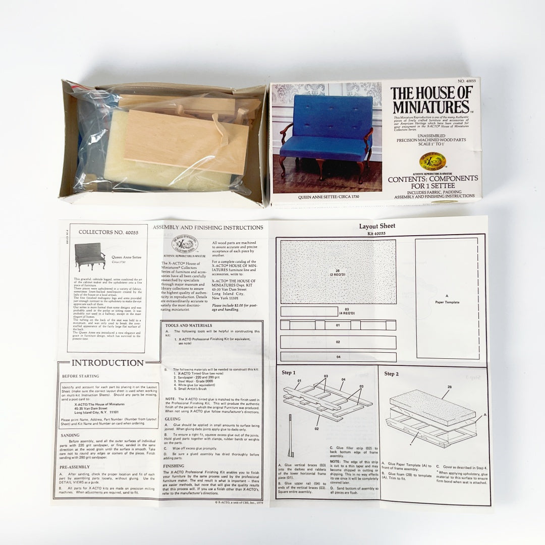 The House of Miniatures - Queen Anne Settee Kit (No.40055)