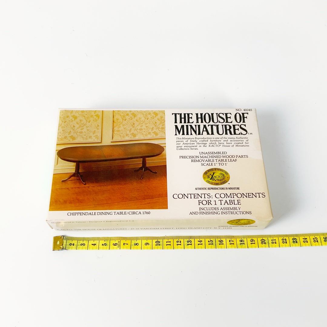 The House of Miniatures – Chippendale Dining Table Kit (NO. 40045)