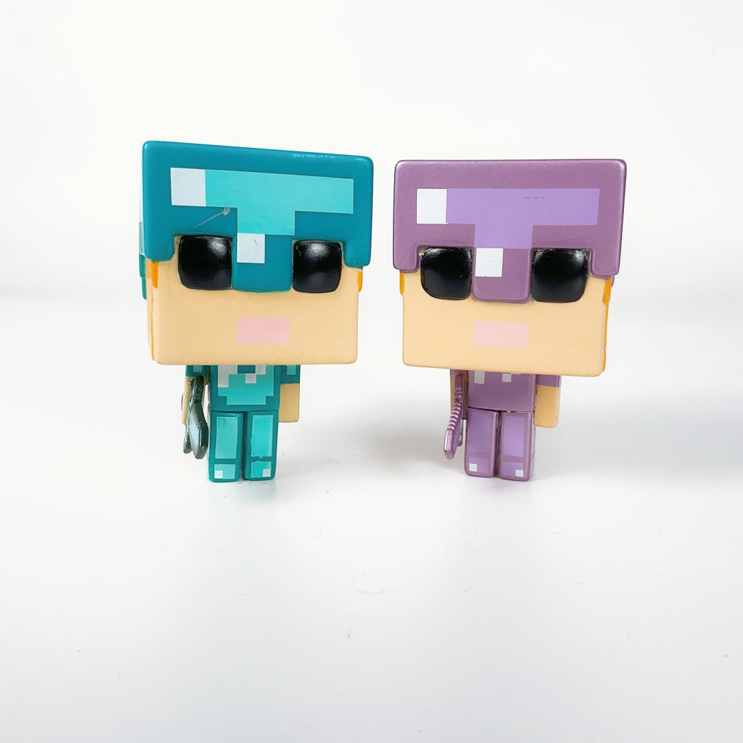 Mojang Studios AB - Pair of Minecraft Figure Models DRM180208 & DRM171214
