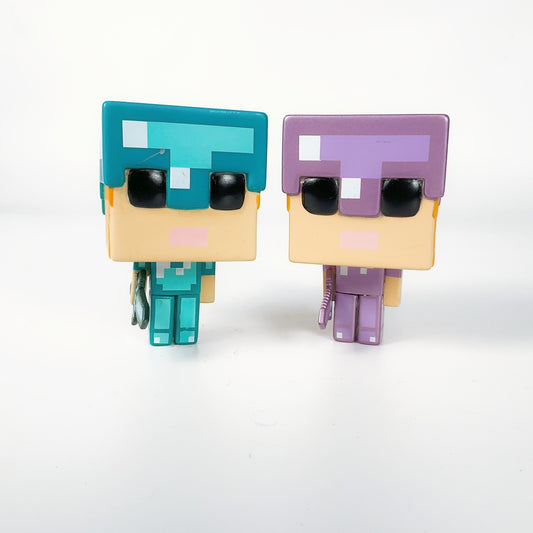 Mojang Studios AB - Pair of Minecraft Figure Models DRM180208 & DRM171214