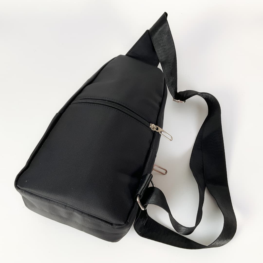 Champion - Black Sling Pack