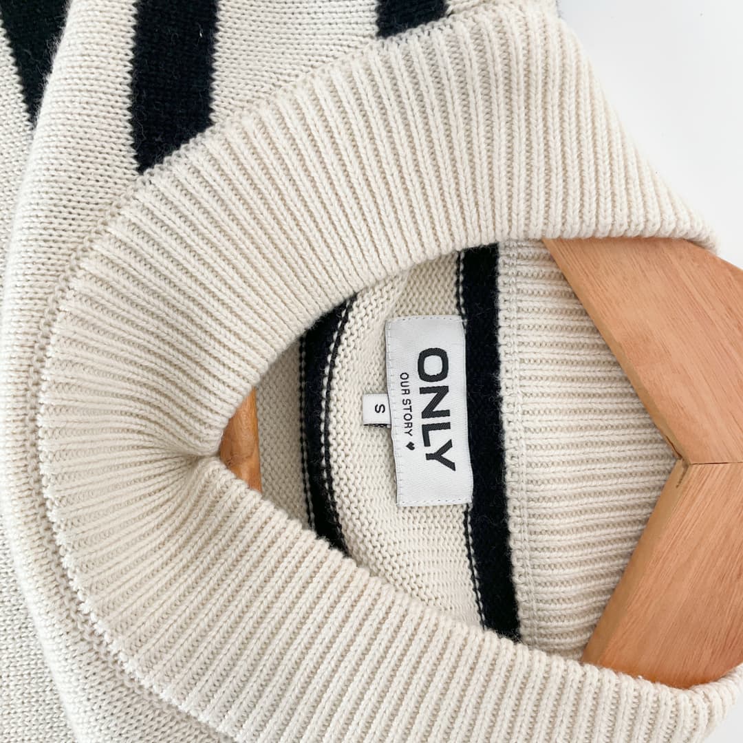 ONLY - Mock Neck Long Sleeve Knit