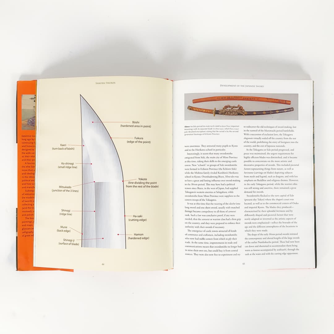 Samurai Swords: A Collector's Guide Clive Sinclaire Hardcover