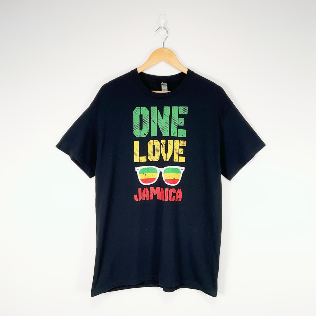 GILDAN “One Love Jamaica” Graphic T-Shirt – Size L