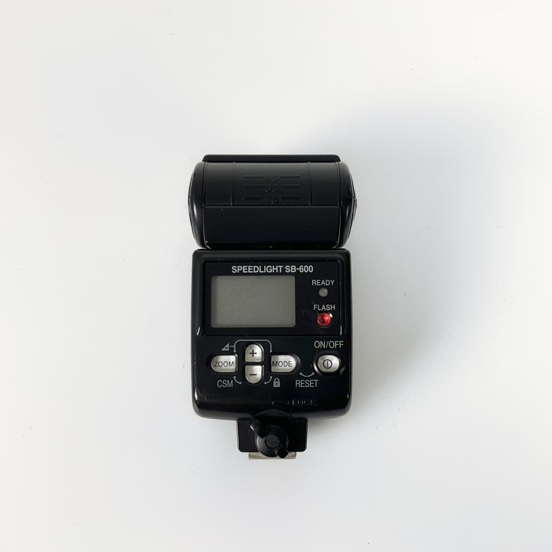 Nikon Speedlight SB-600 Shoe Mount Flash