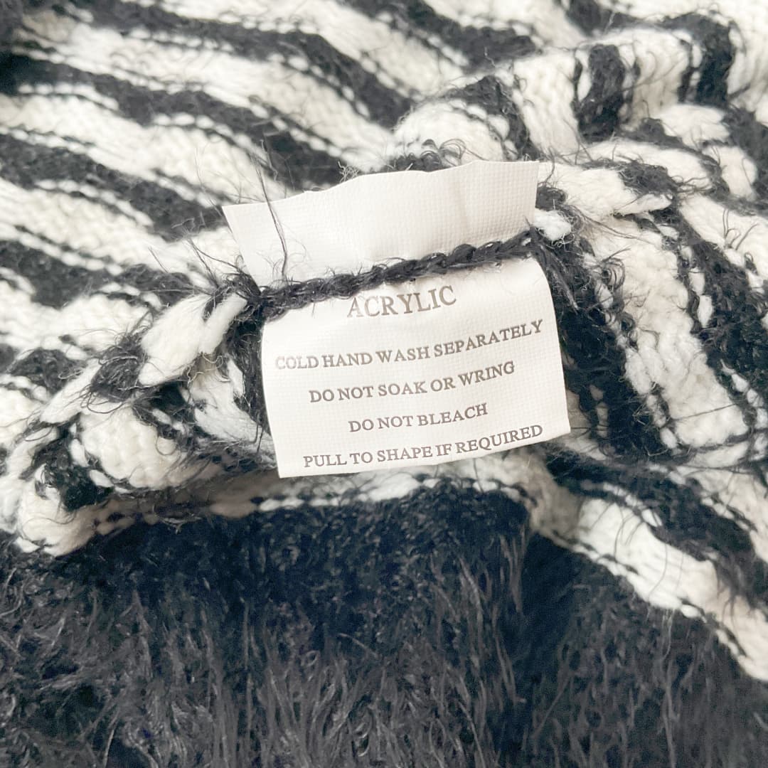 White Closet - Cardigan