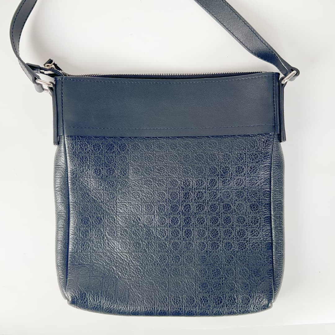 Salvatore Ferragamo - Messenger Compact Crossbody Bag