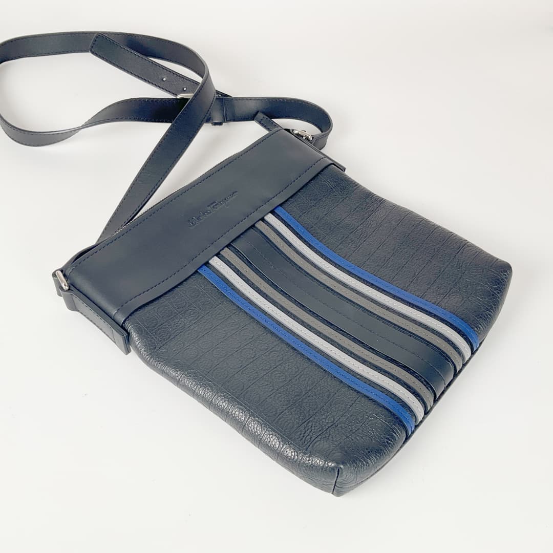 Salvatore Ferragamo - Messenger Compact Crossbody Bag