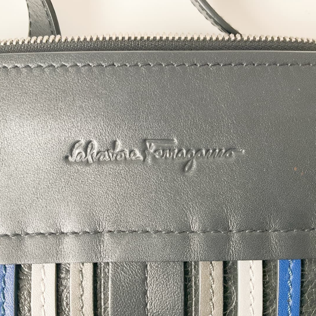 Salvatore Ferragamo - Messenger Compact Crossbody Bag