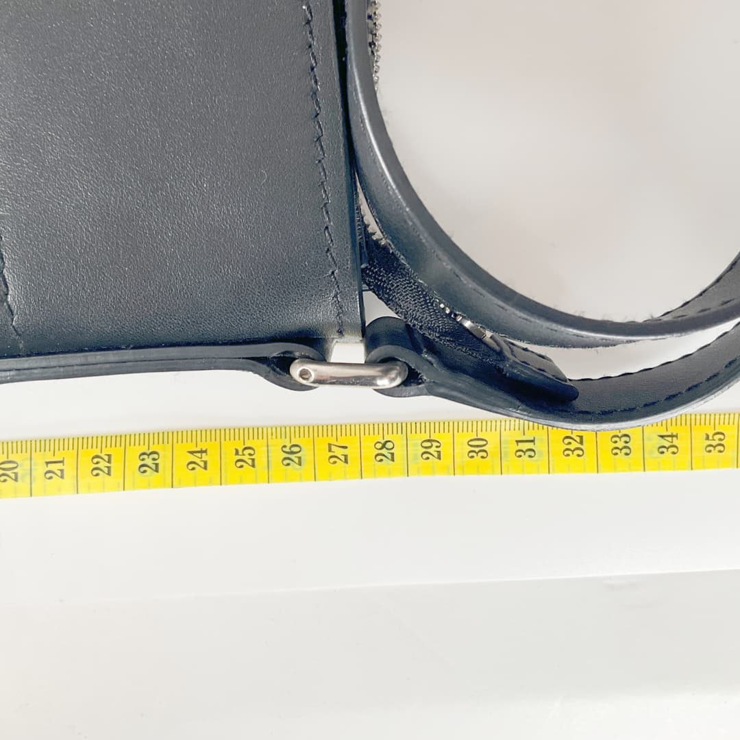 Salvatore Ferragamo - Messenger Compact Crossbody Bag