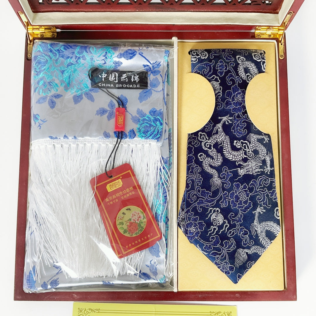 Yun Brocade Set - Scarf and Tie