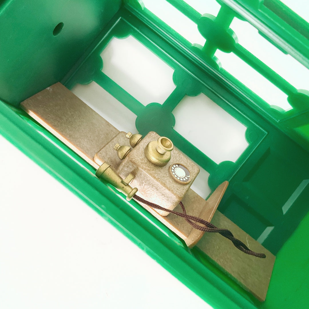 Sylvanian Families - Green Vintage Phone Booth