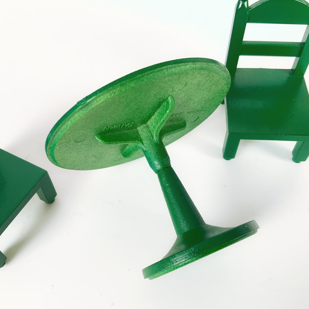 Vintage Green Adjustable Round Table Set Sylvanian Families