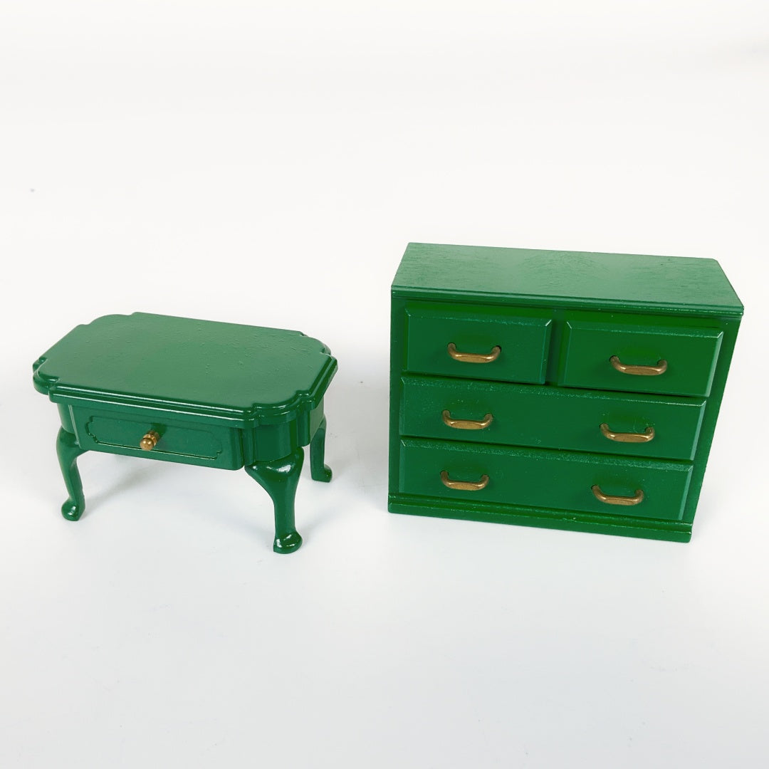 Sylvanian Families Vintage Cabinet & Table Set
