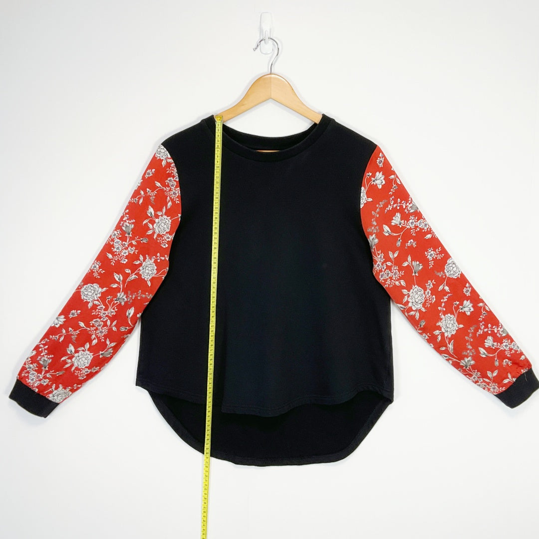 SEEKING LOLA - Black Top with Floral Sleeves