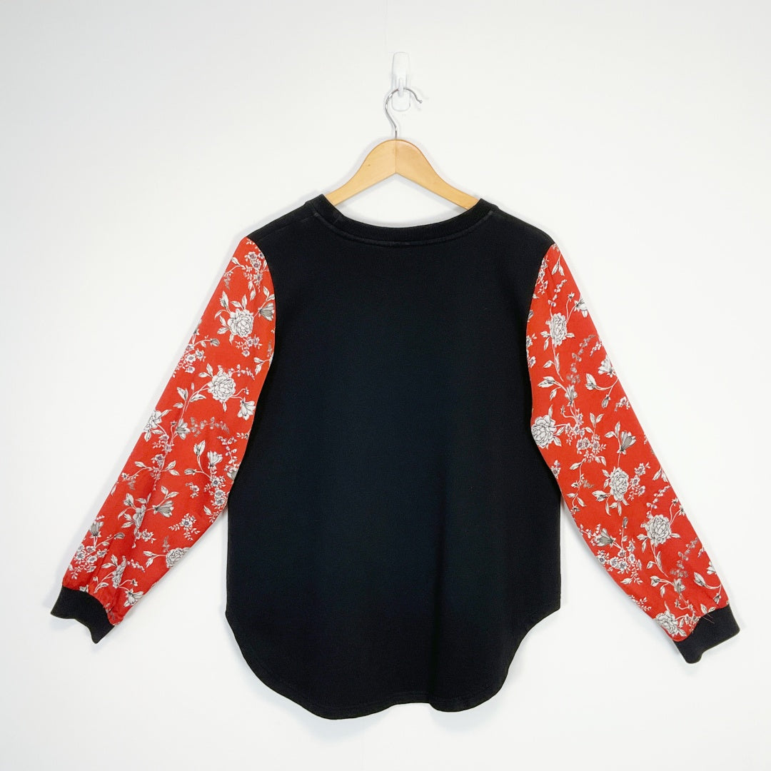 SEEKING LOLA - Black Top with Floral Sleeves