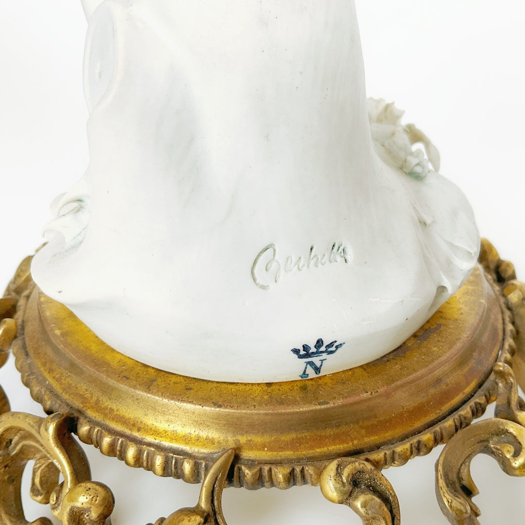 Giovanni Barbetta - Vintage Italian Capodimonte Coy Sculpture