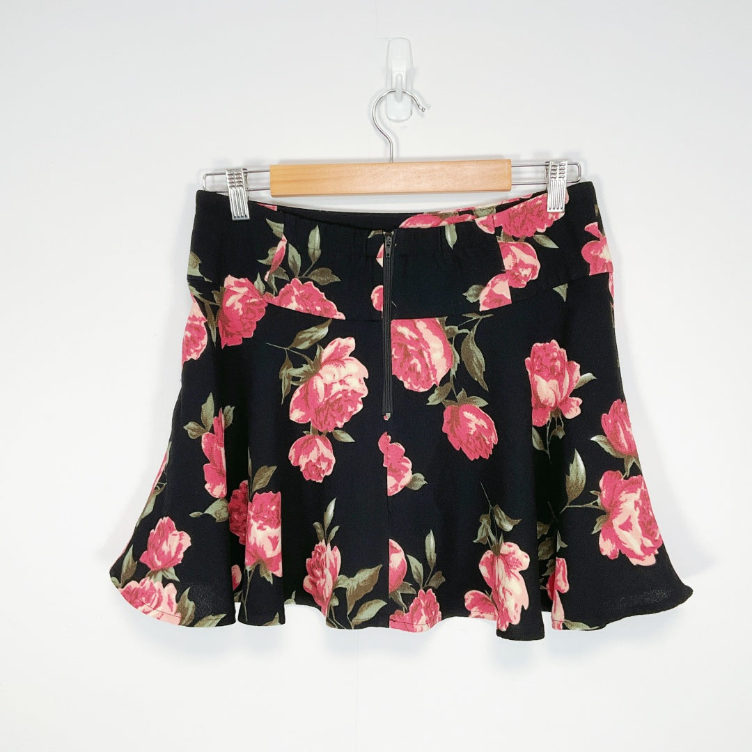 LIPPY - Black Floral Skater Skirt
