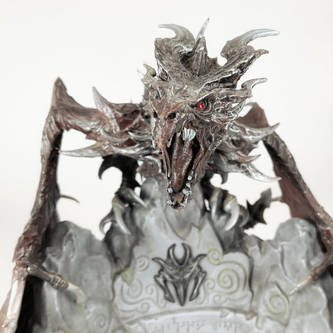 The Elder Scrolls V: Skyrim Collector's Edition – Alduin Dragon Figure