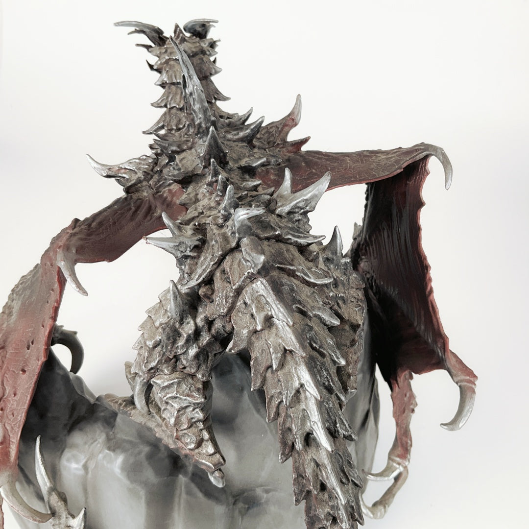 The Elder Scrolls V: Skyrim Collector's Edition – Alduin Dragon Figure