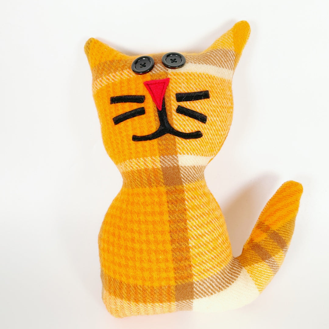 Artearoa – Blanket Cat – Orange Check